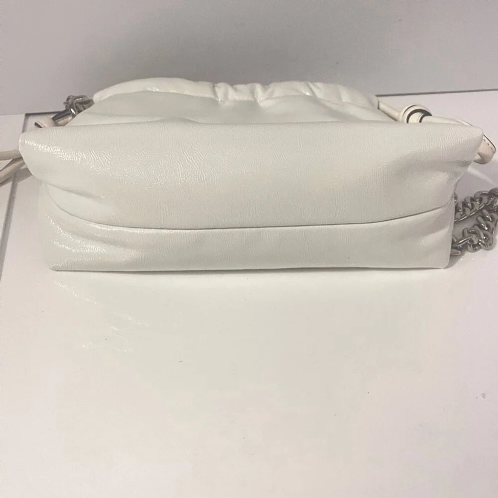 Michael Kors Lina Small Cinch Drawstring Bag Leather Optic White - Picture 7 of 11